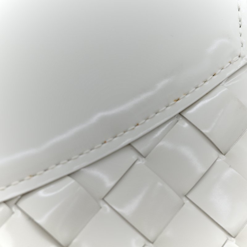 BOTTEGA VENETA 寶緹嘉 光澤感小牛皮編織 立體 翻蓋包肩背包 腋下包-23