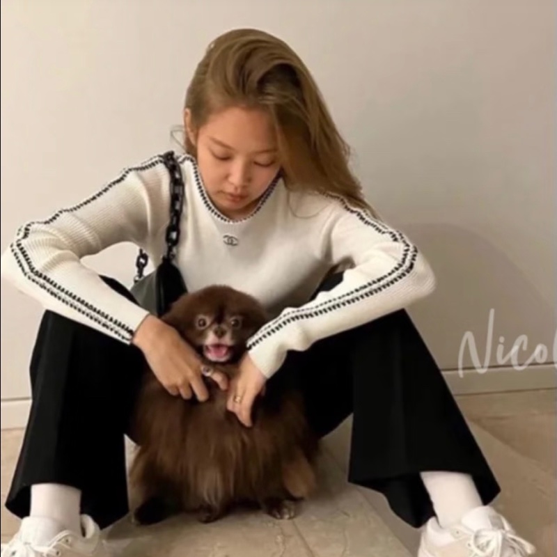 CHANEL黑白撞色針織衫-2