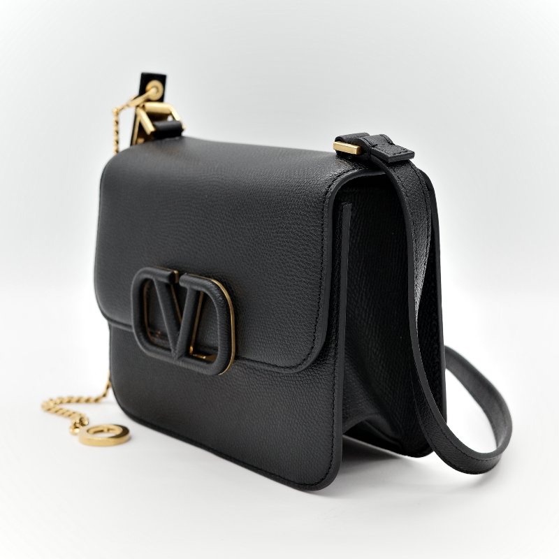 Valentino 范倫鐵諾 黑色牛皮斜挎包 豆腐包-5