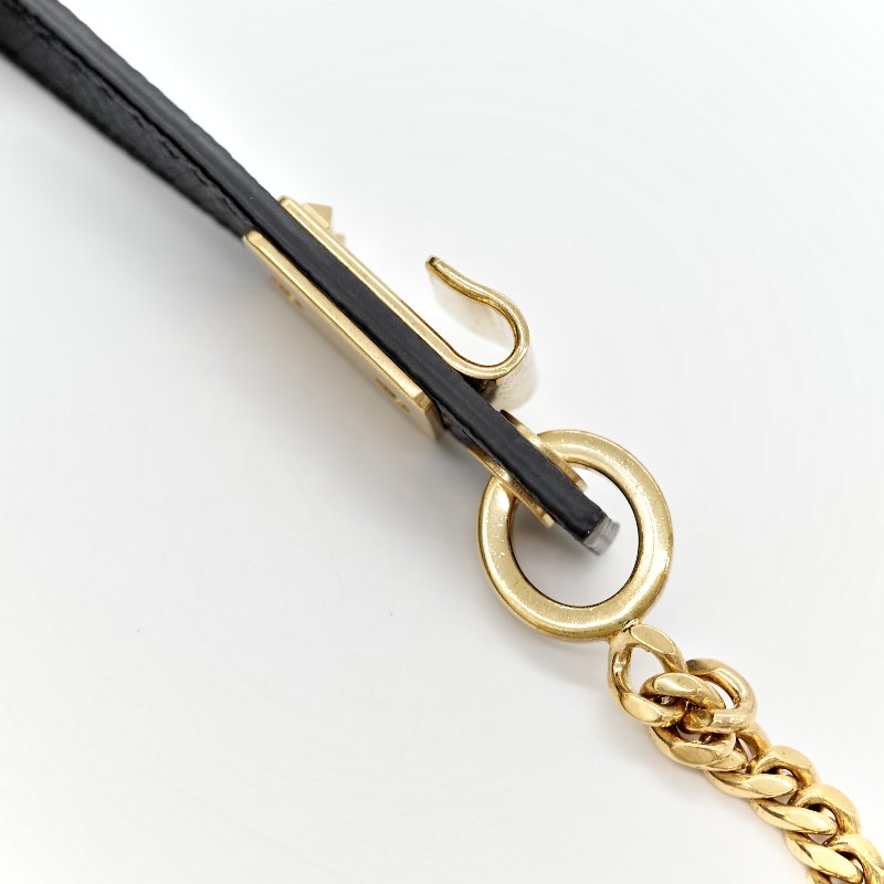 Valentino 范倫鐵諾 黑色牛皮斜挎包 豆腐包-17