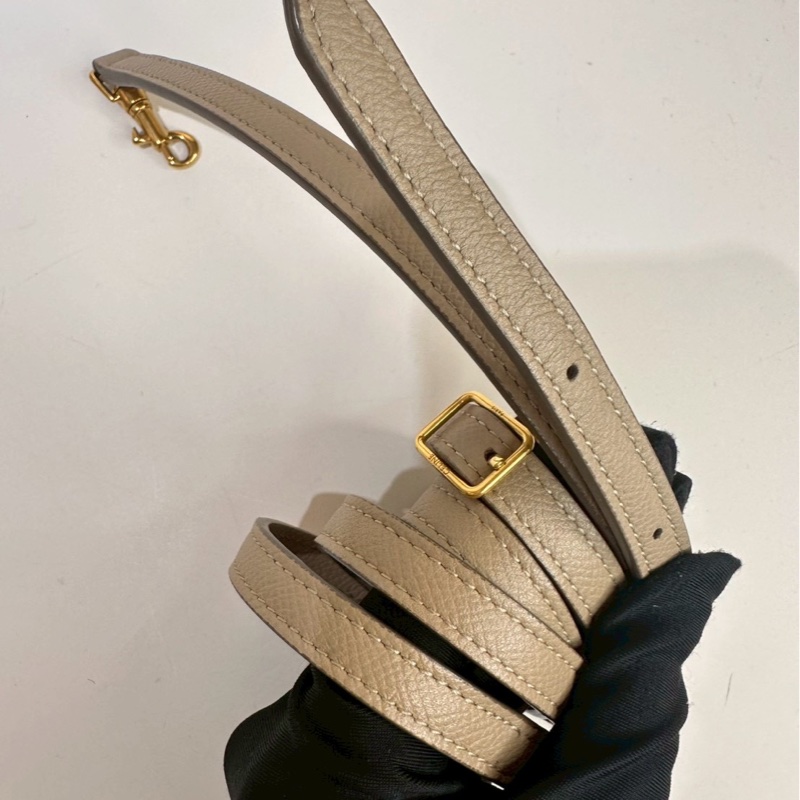 Celine|belt nano 燕麥色-8