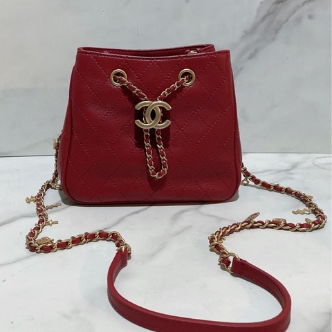 Chanel 埃及系列紅色水桶包