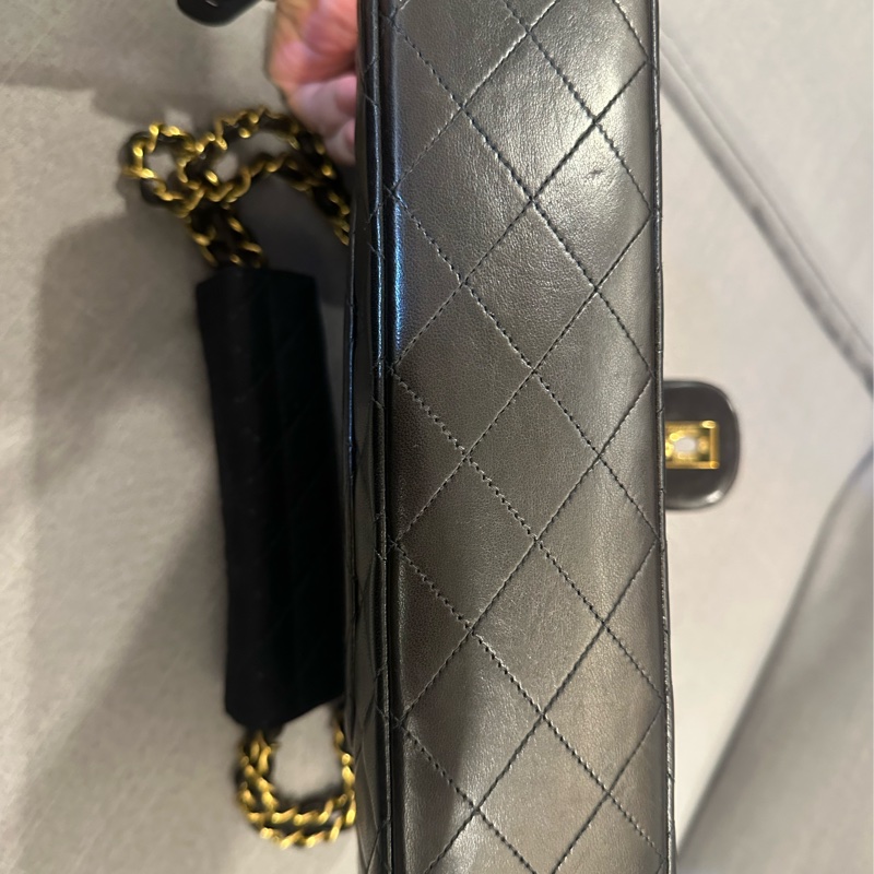 香奈兒經典CF25金釦~女人一生必擁有的一顆包-8