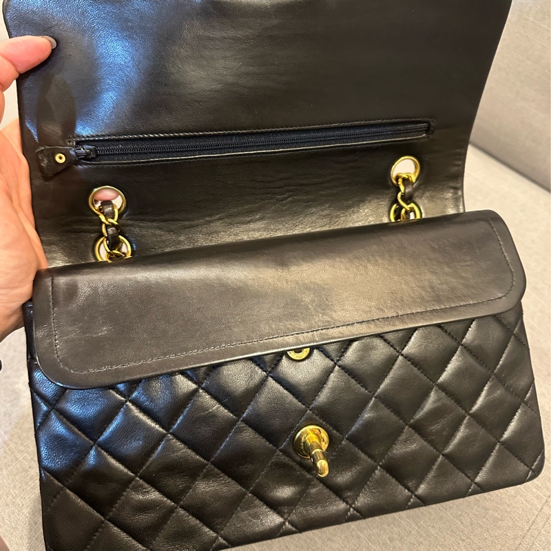 香奈兒經典CF25金釦~女人一生必擁有的一顆包-16