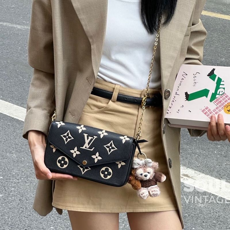 莉亞精品♡ LV熊貓壓紋三合一-1