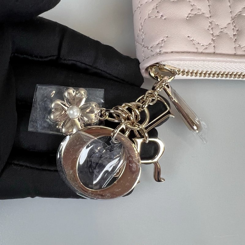 DIOR 日本限定粉幸運草長夾-9