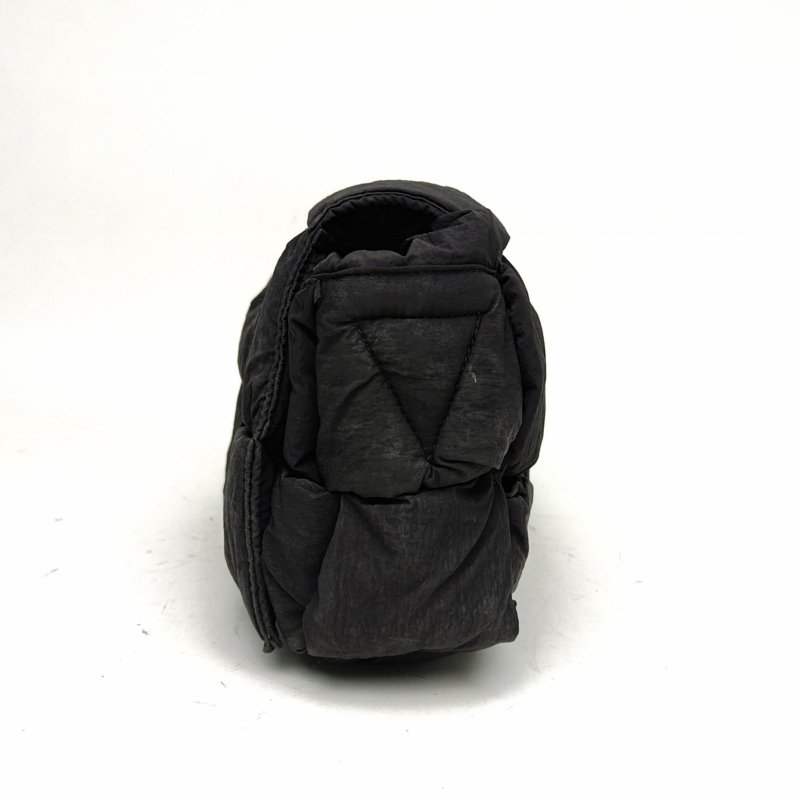 BOTTEGA VENETA CassetteBrick腋下包中號28黑色棉銀扣肩背包-1