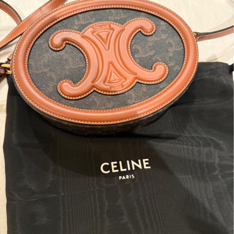 💖Celine 老花款 月餅包💖 近新 美包 極少用-0