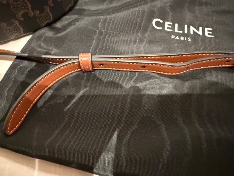💖Celine 老花款 月餅包💖 近新 美包 極少用-7