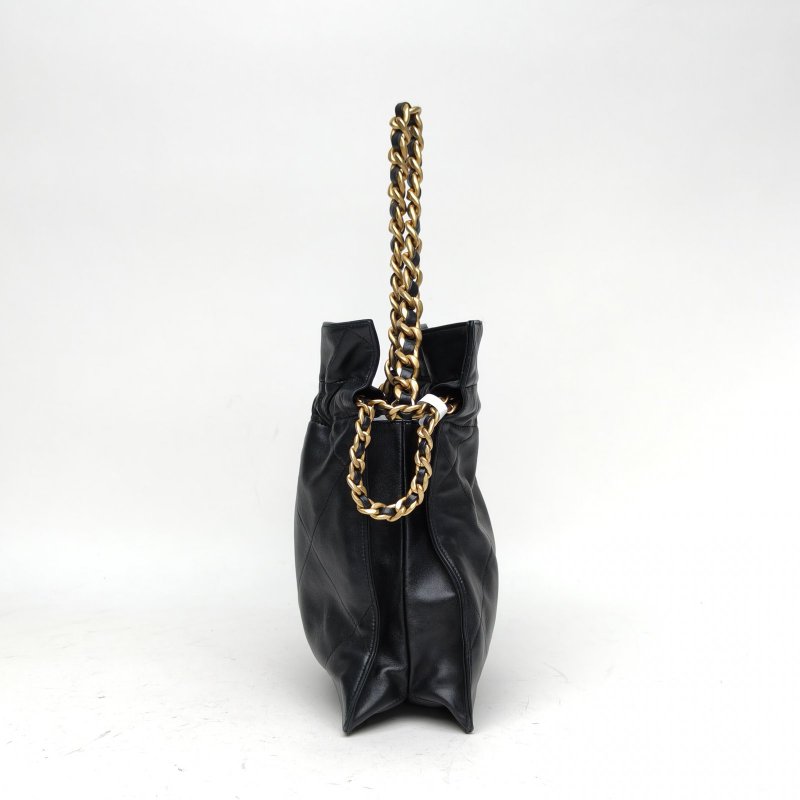 CHANEL 黑色羊皮30開金扣chanel抽繩手柄包肩背包-3