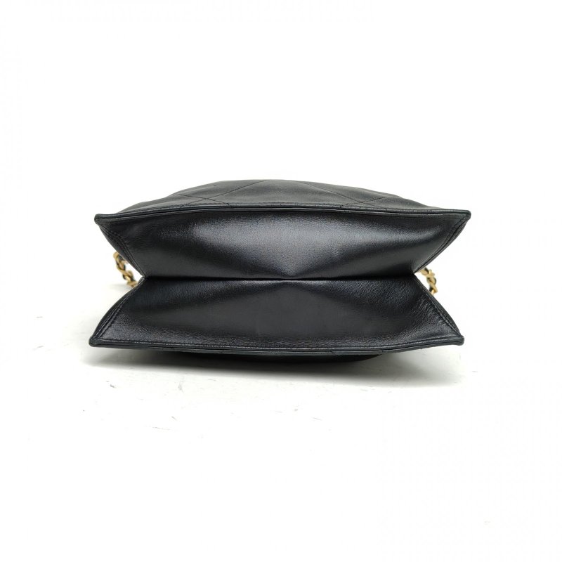 CHANEL 黑色羊皮30開金扣chanel抽繩手柄包肩背包-4