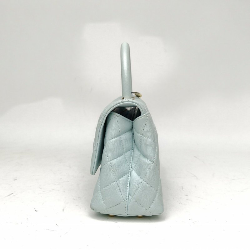 CHANEL CocoHandle小號24藍色荔枝牛皮晶片開金扣肩背包-1