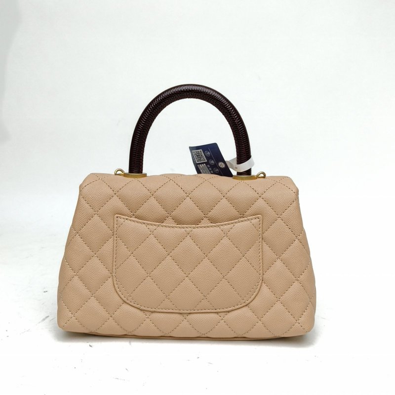 CHANEL CocoHandle小號24奶茶色荔枝牛皮29開金扣肩背包-2