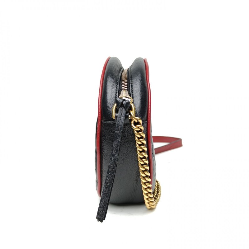 GUCCI GGMarmont圓餅包Mini18.5羊角扣黑色牛皮金扣肩背包-3