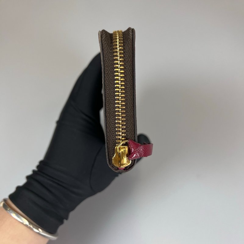 LV M60742 老花ㄇ拉長夾紅-3