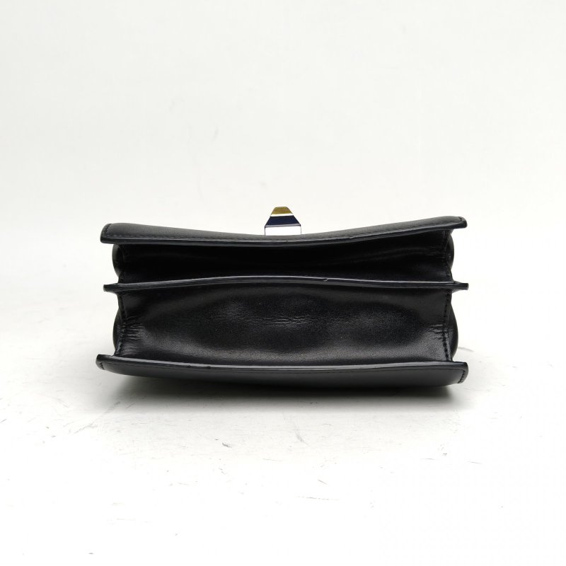 FENDI KANI小號黑色牛皮金銀扣肩背包-4