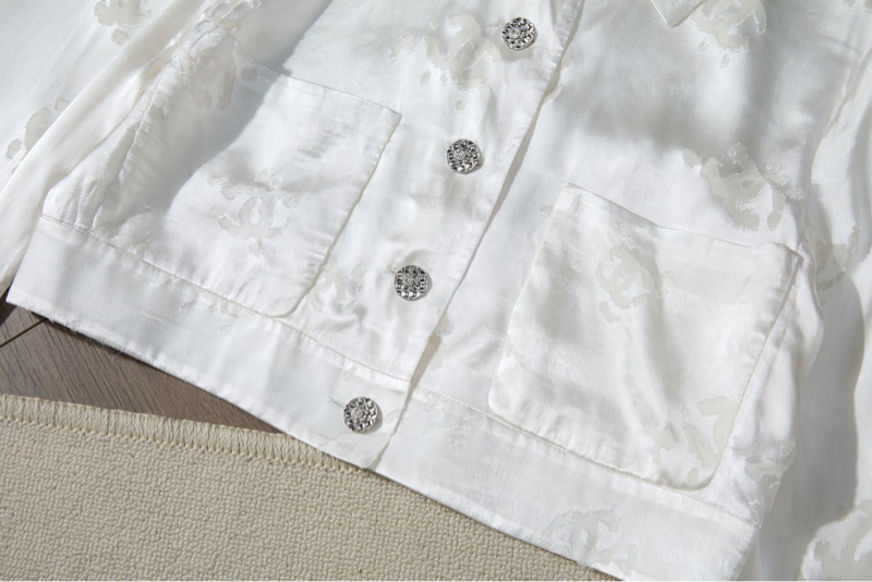 CHANEL白色短款提花外套-2