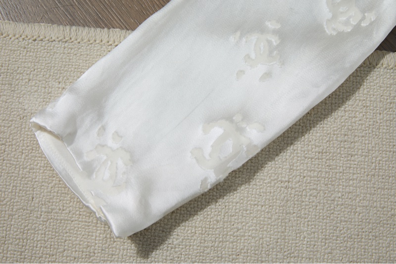 CHANEL白色短款提花外套-3