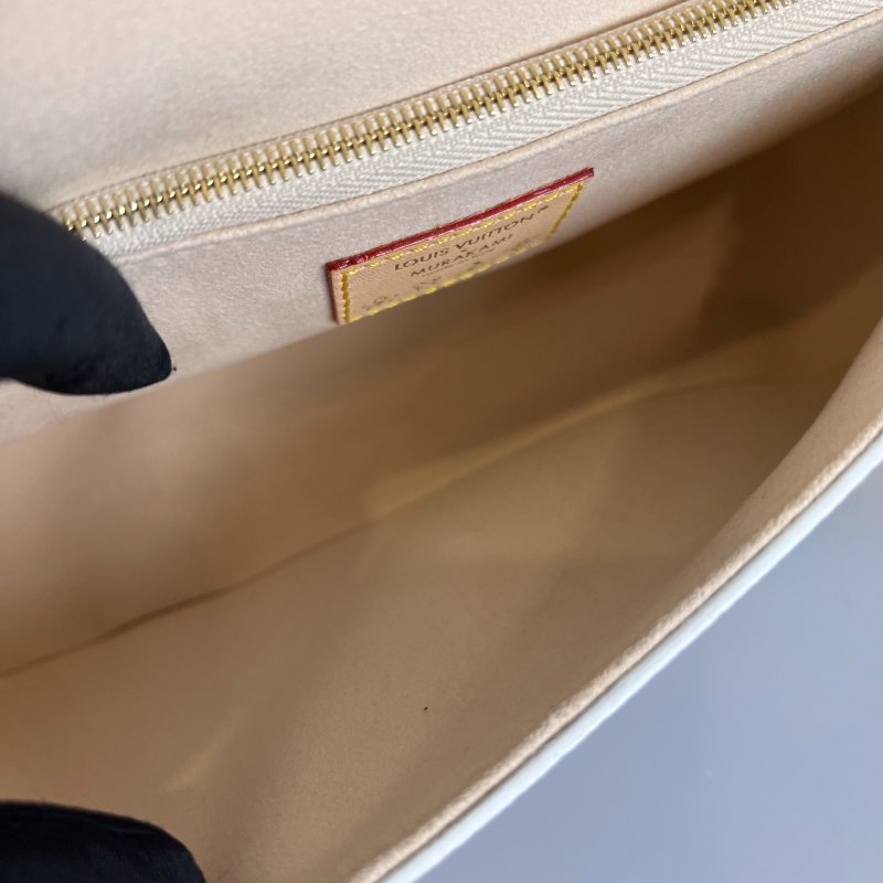 全新品 LV M27866/晶片款 白三彩法棍包-7