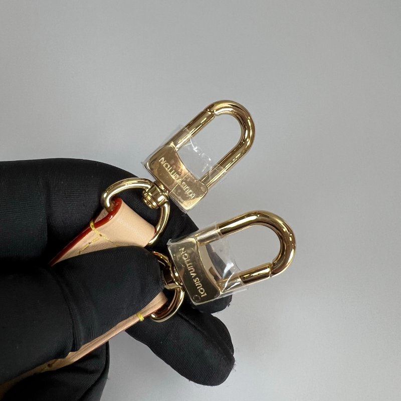 全新品 LV M27866/晶片款 白三彩法棍包-12