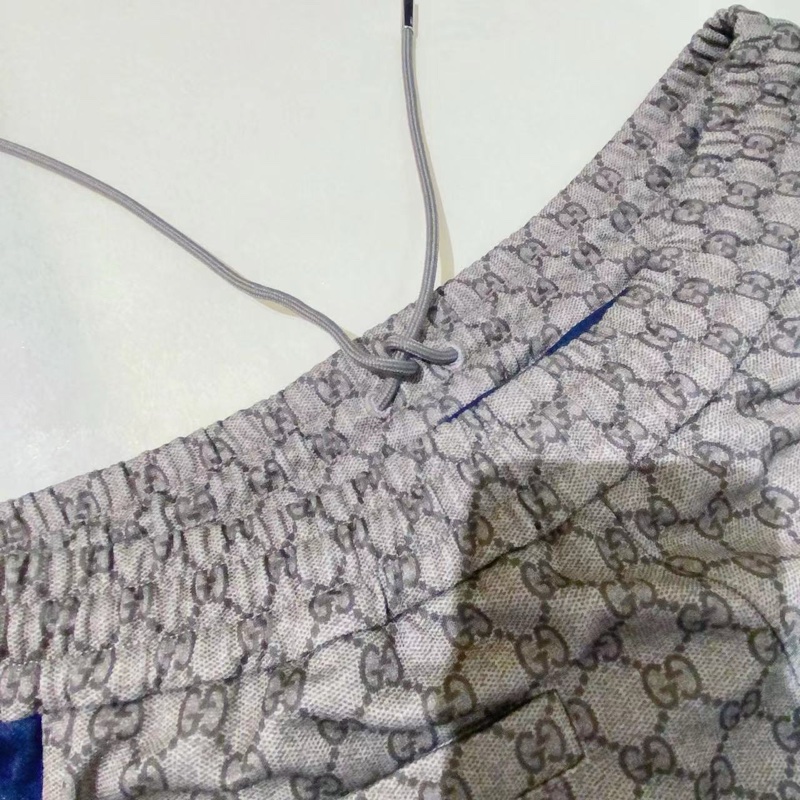 Gucci 老花滿印短褲L碼-4