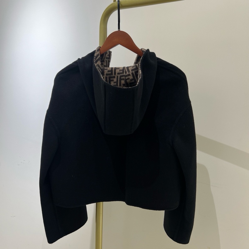 Fendi經典兩面穿短外套40碼-1