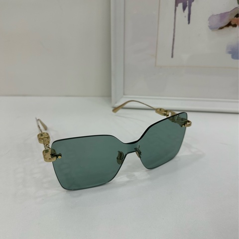 Dior迪奧CD Chain M1U太陽眼鏡，金色無框設計，鏡腳有CD鏈條標誌