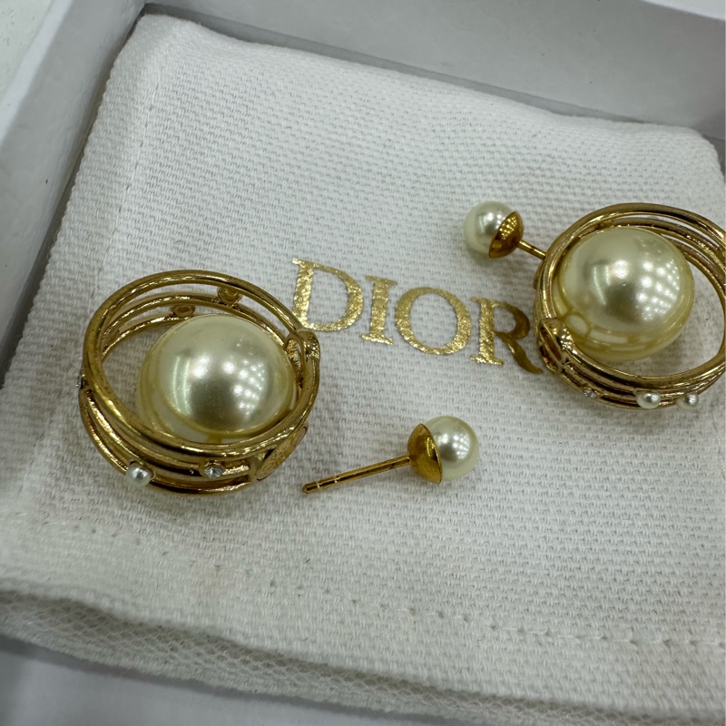 Dior 珍珠耳環 金色的質地非常高級-2