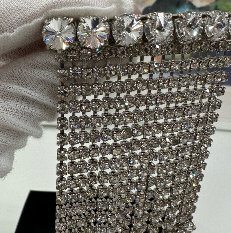 miumiu 水鑽髮夾-5