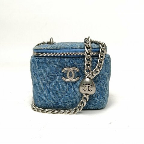 CHANEL 牛仔藍鐳射標銀扣23P山茶花印花愛心金球盒子藍肩背包