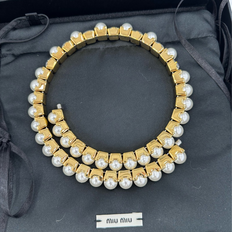 miumiu 珍珠水鑽鎖骨鏈 超級漂亮的一條項鍊。-1