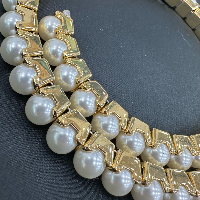 miumiu 珍珠水鑽鎖骨鏈 超級漂亮的一條項鍊。-2