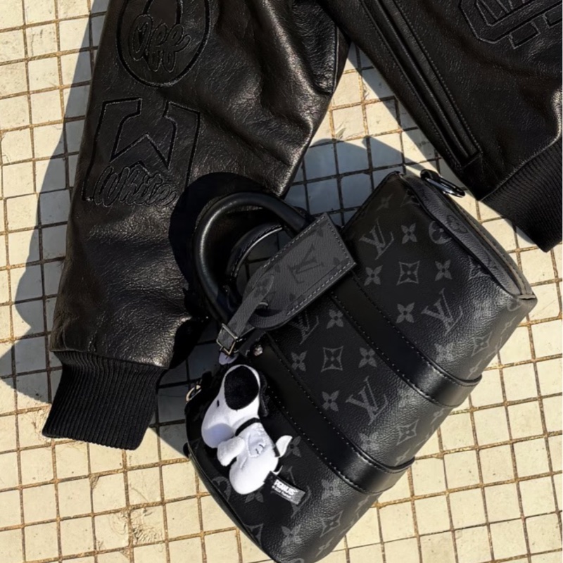 LOUIS VITTON路易威登老花Keepall 25黑武士手提斜挎包 芯片-3