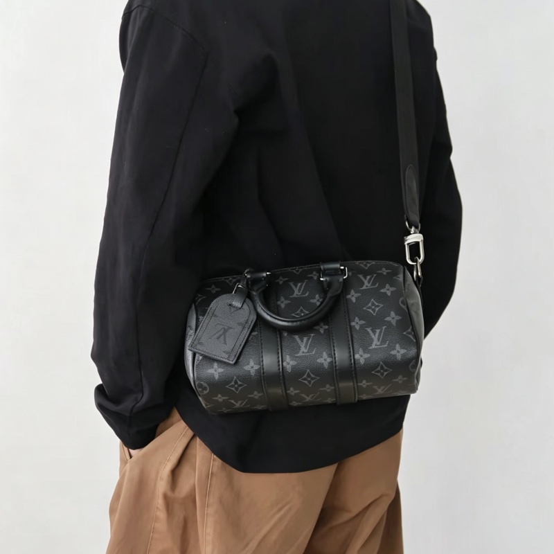 LOUIS VITTON路易威登老花Keepall 25黑武士手提斜挎包 芯片-37