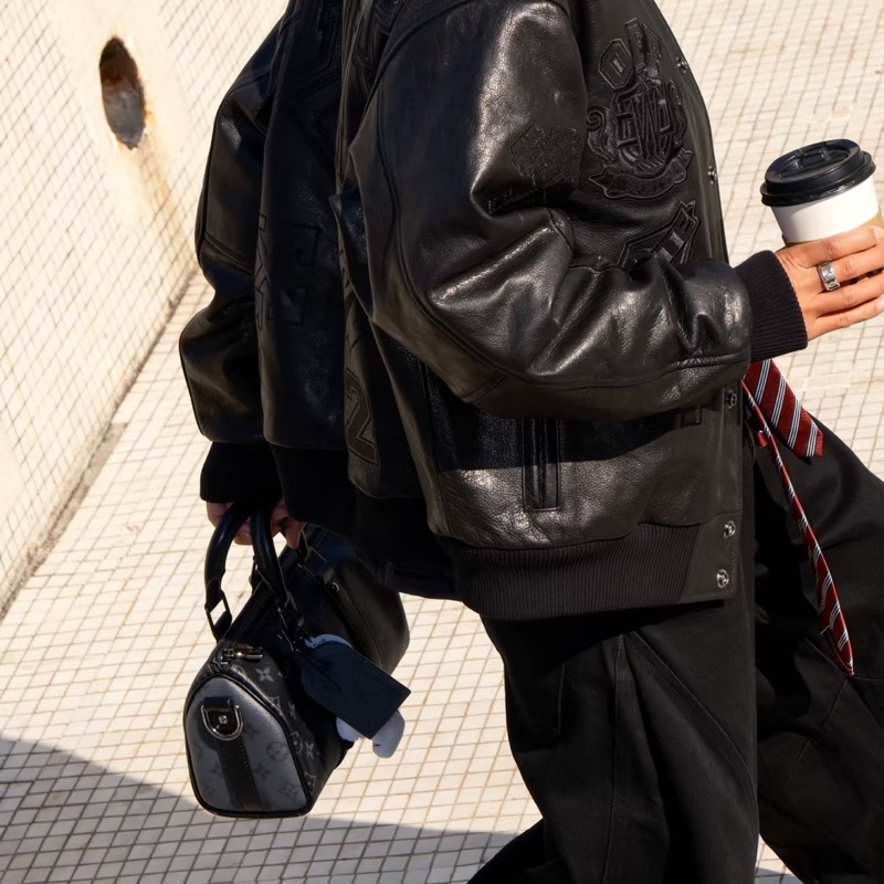 LOUIS VITTON路易威登老花Keepall 25黑武士手提斜挎包 芯片-41