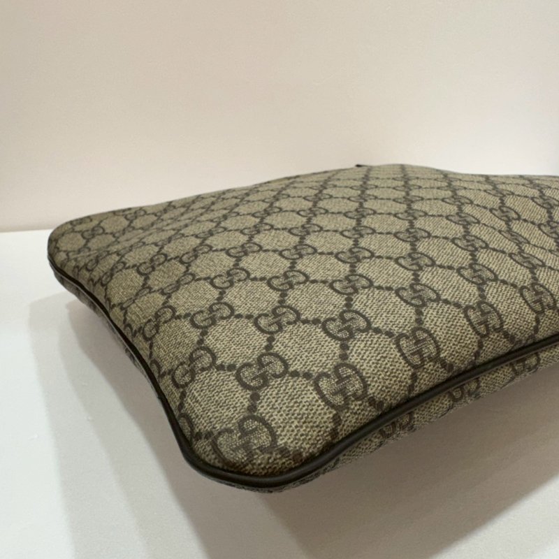 GUCCI  斜背包/側背包 9成新-2