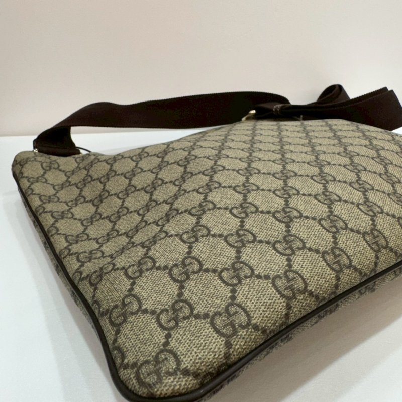 GUCCI  斜背包/側背包 9成新-4