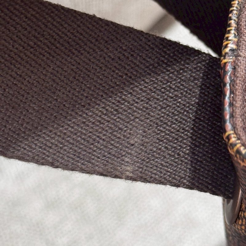 Louis Vuitton 經典棋盤格斜背包-12