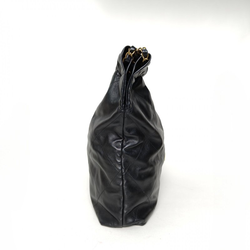 CHANEL 22BagTote托特包中號黑色牛皮晶片開白扣肩背包-3
