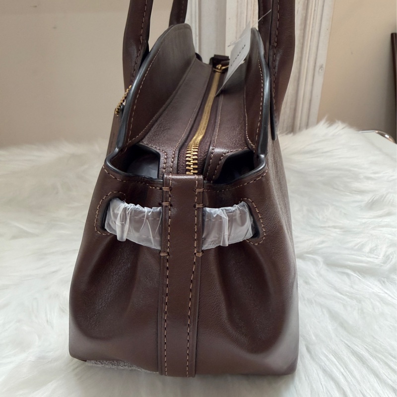 蔻馳Coach Empire Carryall 34 楓木棕-3