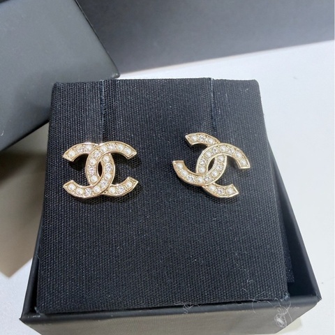 CHANEL|珍珠水鑽耳釘