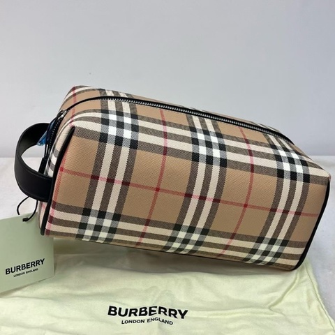 Burberry pouch