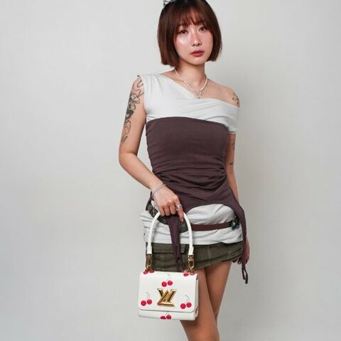 Louis Vuitton x TM Twist PM 櫻桃印花EPI牛皮二用包(M13239-白)