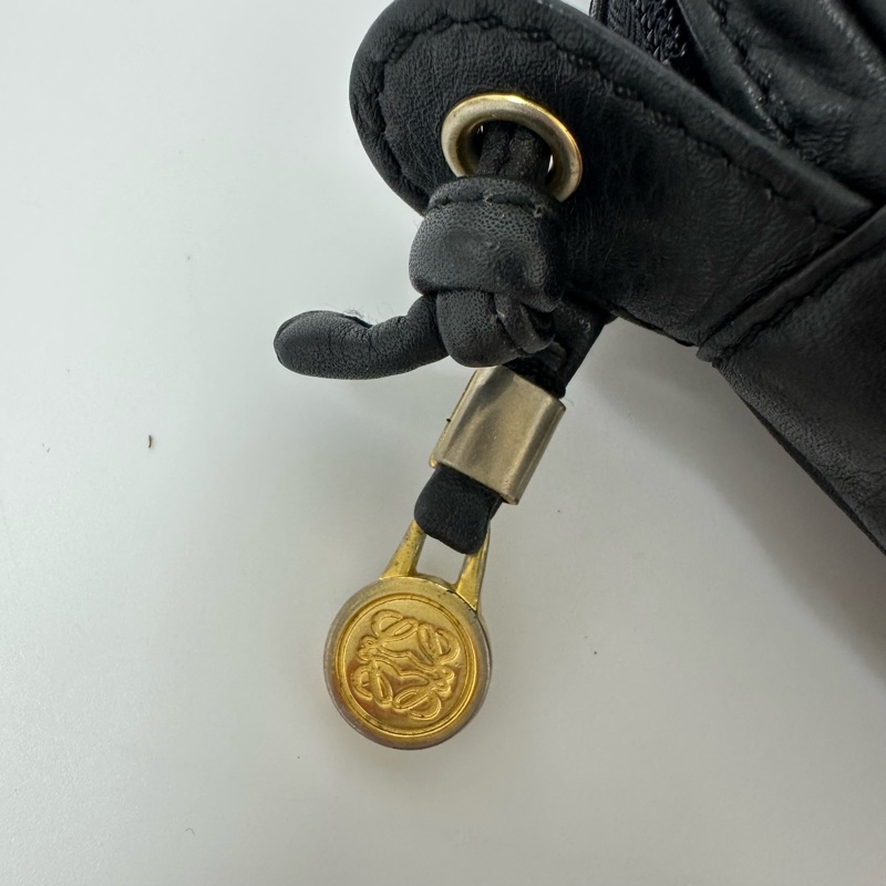 【赫蒂國際精品】Loewe 羅意威 經典 Anagram 標誌皮革單肩包vintage-8