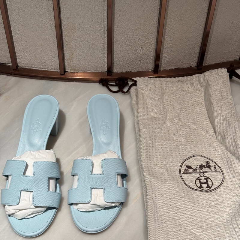 【全新37碼✨ 全網最低價！】Hermes/愛馬仕 經典H涼鞋 淡藍色（下單前先詢問庫存❗️❗️）-1