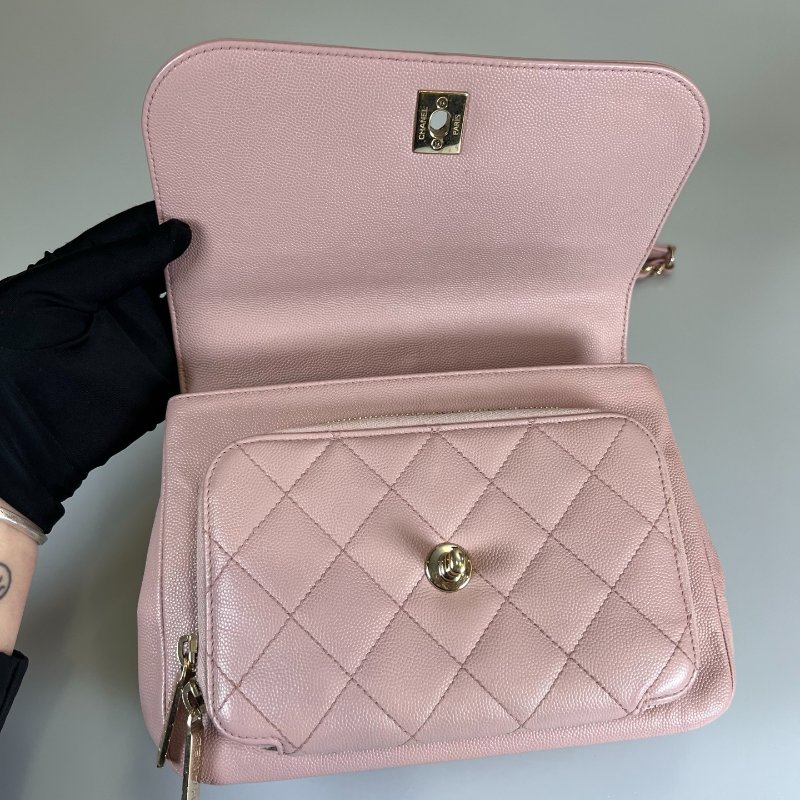 CHANEL 郵差金扣側肩包 荔枝粉 保卡款24開-5