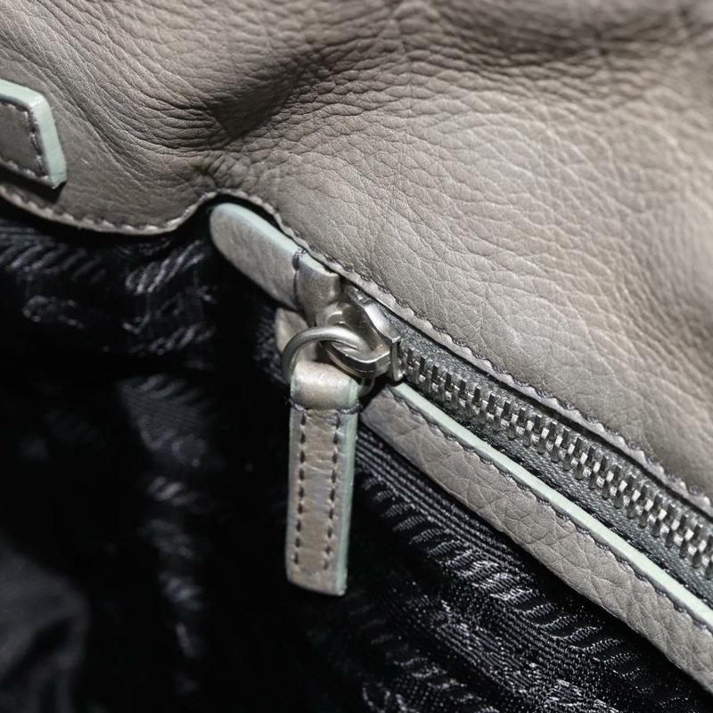 【日本直送】PRADA 灰色銀色皮革肩背包 正品 YKZ1610SAM-24