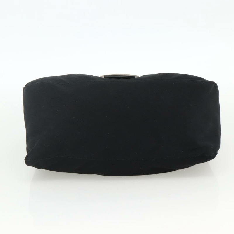 【日本直送】FENDI Mamma Baguette 肩背包 尼龍 黑色 銀色 正品 YKZ1595A-4