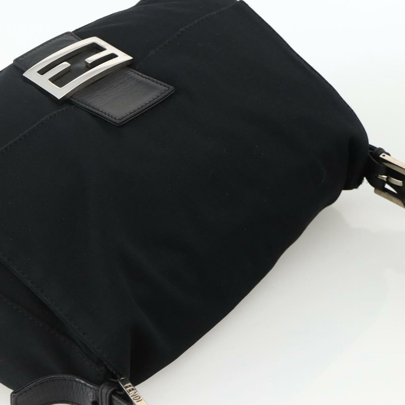 【日本直送】FENDI Mamma Baguette 肩背包 尼龍 黑色 銀色 正品 YKZ1595A-5