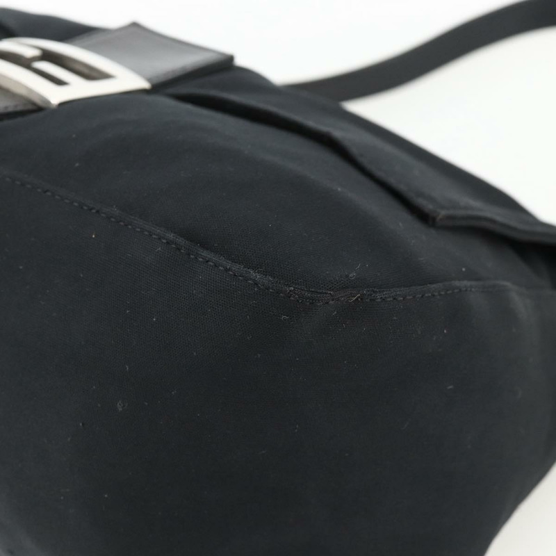 【日本直送】FENDI Mamma Baguette 肩背包 尼龍 黑色 銀色 正品 YKZ1595A-8